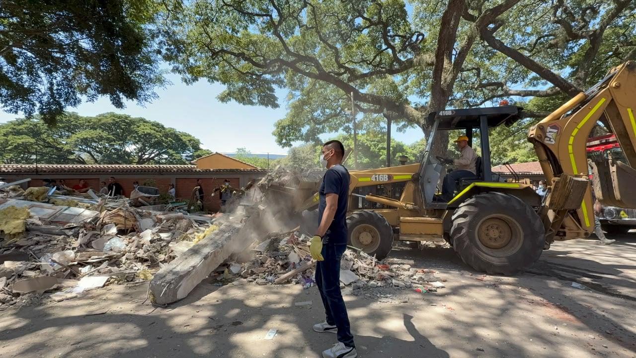 Foto: EMCALI frente a la atención de la emergencia por el terremoto del 10 de agosto del 2026