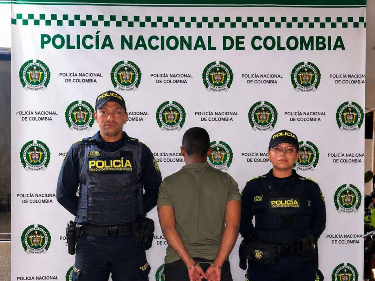 Capturado “Yefrin” con un revólver y municiones en el barrio La Esperanza