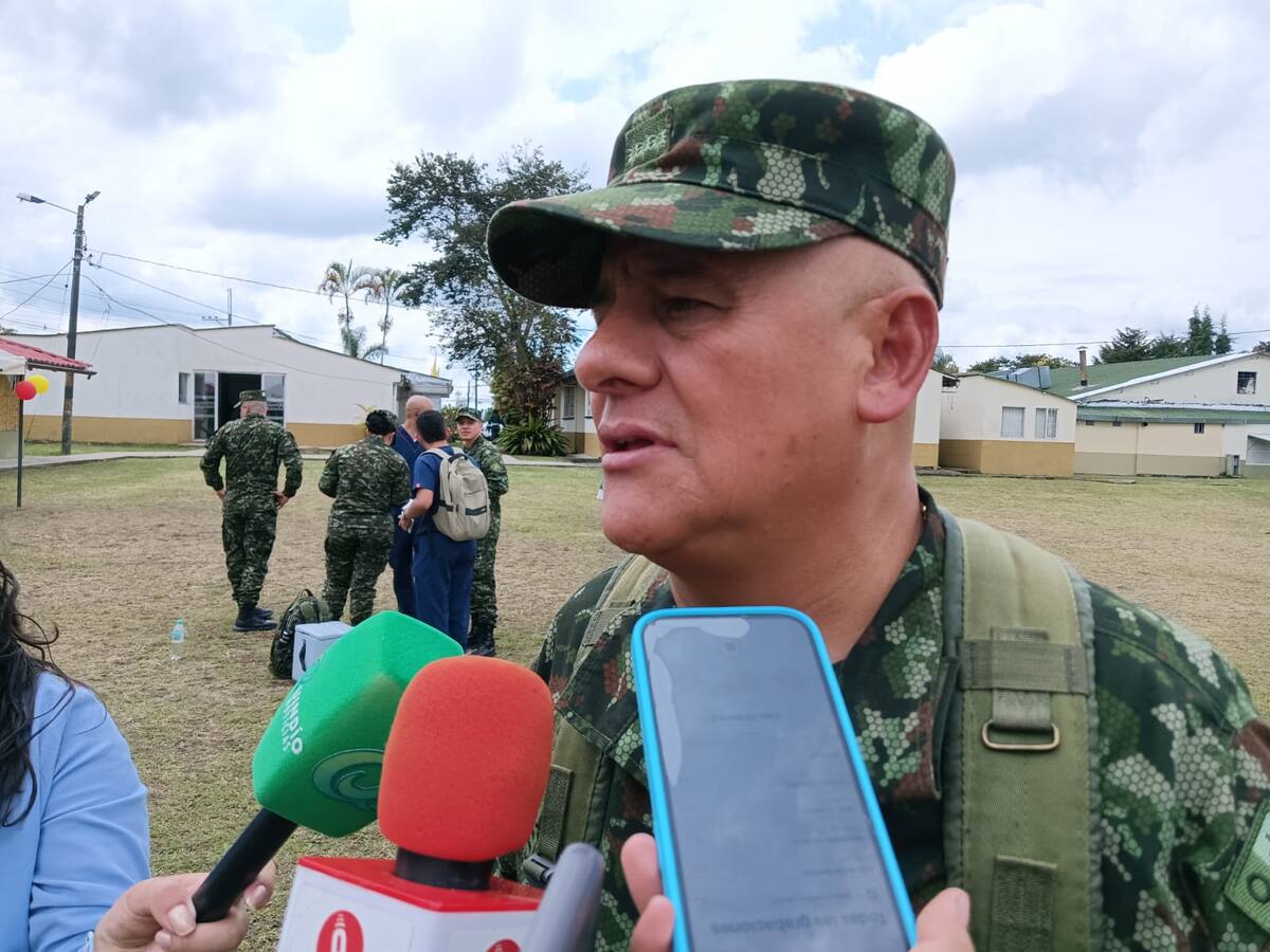 Nuevo comandante de la Octava Brigada continuará la lucha contra grupos armados en el Eje Cafetero