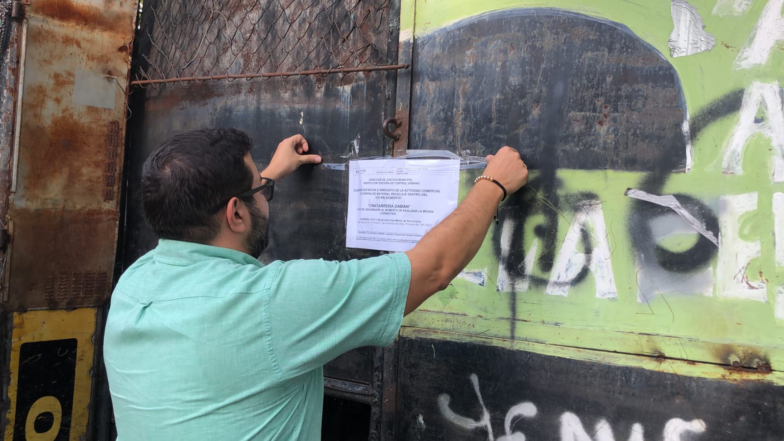 Durante el desarrollo de este operativo, también se notificaron varios establecimientos para el cierre definitivo por el uso indebido del suelo.