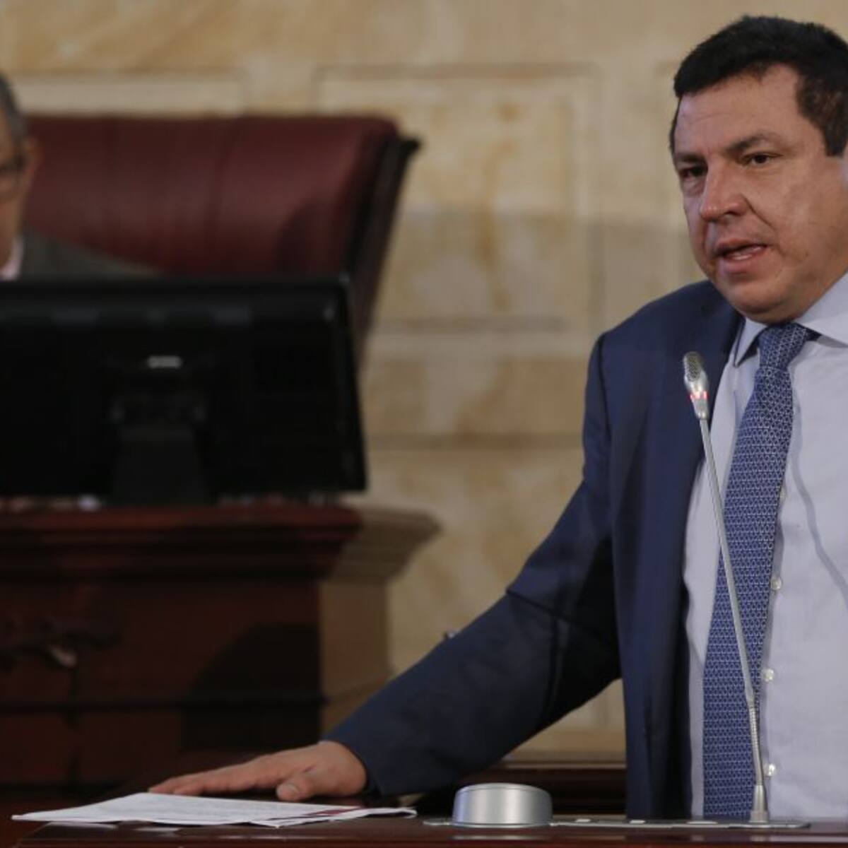 Senador Miguel Ángel Pinto denunciará penalmente a Ingrid Betancourt