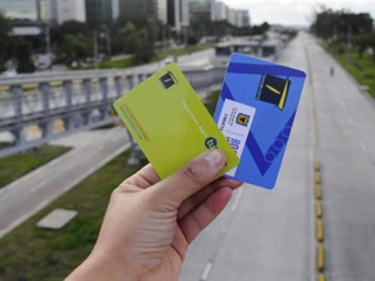 En agosto se acabaría el problema de la doble tarjeta de pago en Transmilenio
