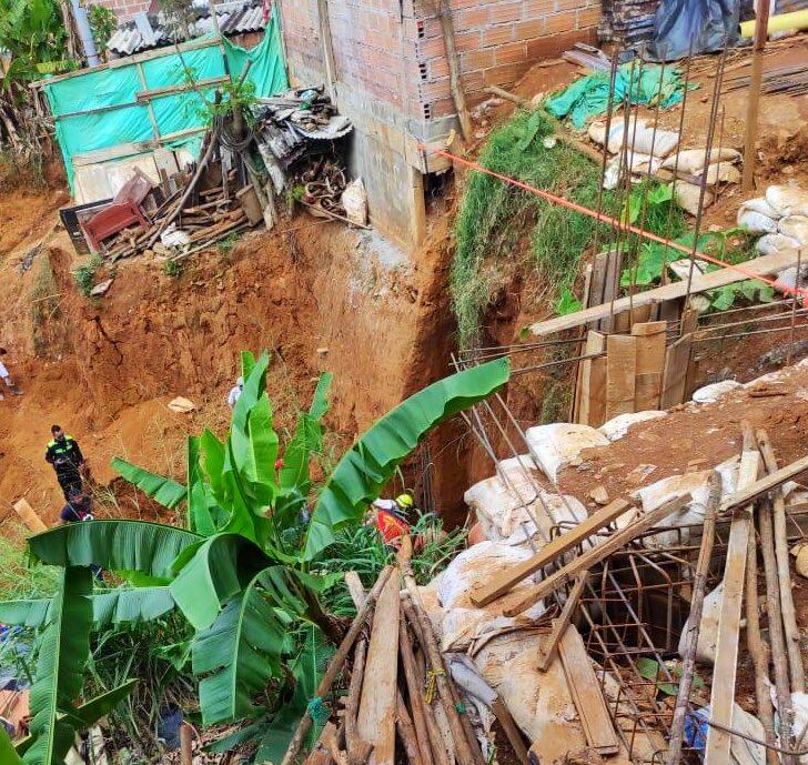 Emergencia en Santa Cruz de Medellín - Foto Denuncias Antioquia 