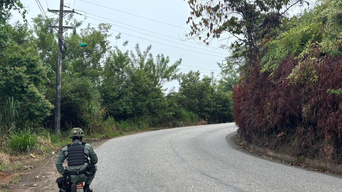 Monitorean vía nacional que comunica a Remedios con Caucasia tras hallar un cilindro con explosivos
