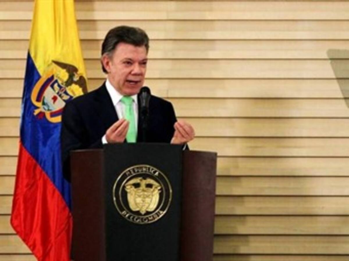 Santos admite problemas para comunicar los logros de su Gobierno