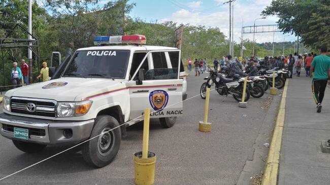Autoridades venezolanas en la zona de frontera con Colombia