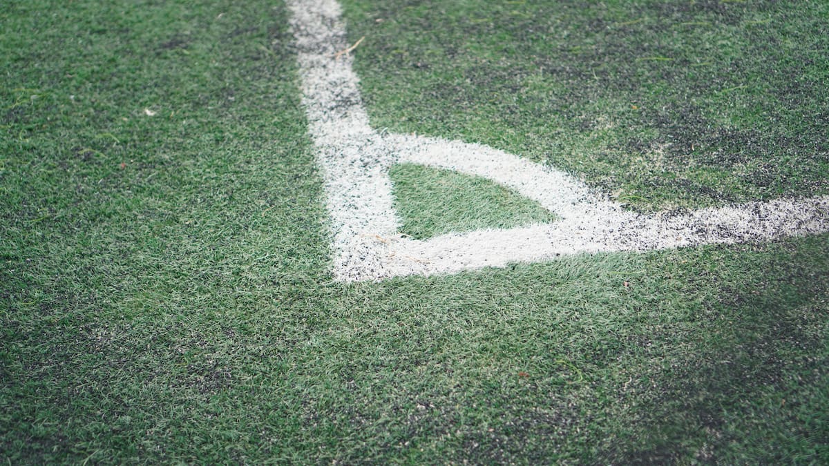 Canchas sintéticas: Cómo reservarlas para jugar fútbol, rugby o ultimate