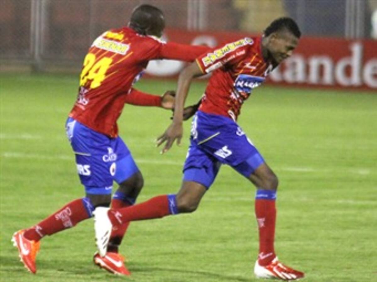 Dos expulsiones frustraron un nuevo triunfo de Pasto