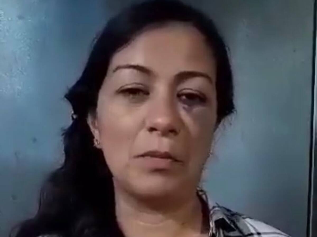 Así fue la agresión de una estudiante a una profesora en el occidente de Bogotá