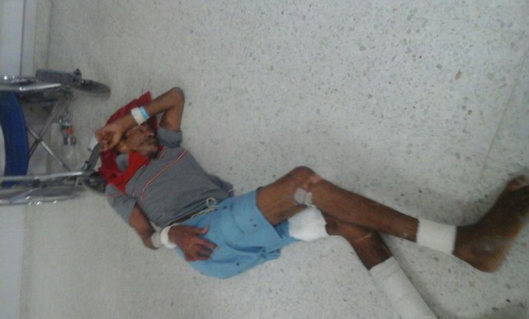 Uno de los pacientes en la urgencia del Camino El Pueblo.