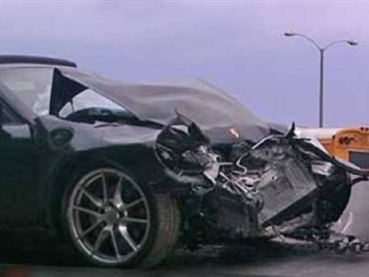 Lindsay Lohan destrozó su Porsche en peligroso accidente vial