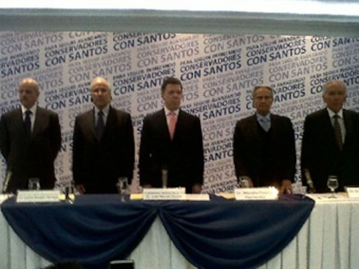 Conservadores dicen que la paz sólo es posible con reelección de Santos
