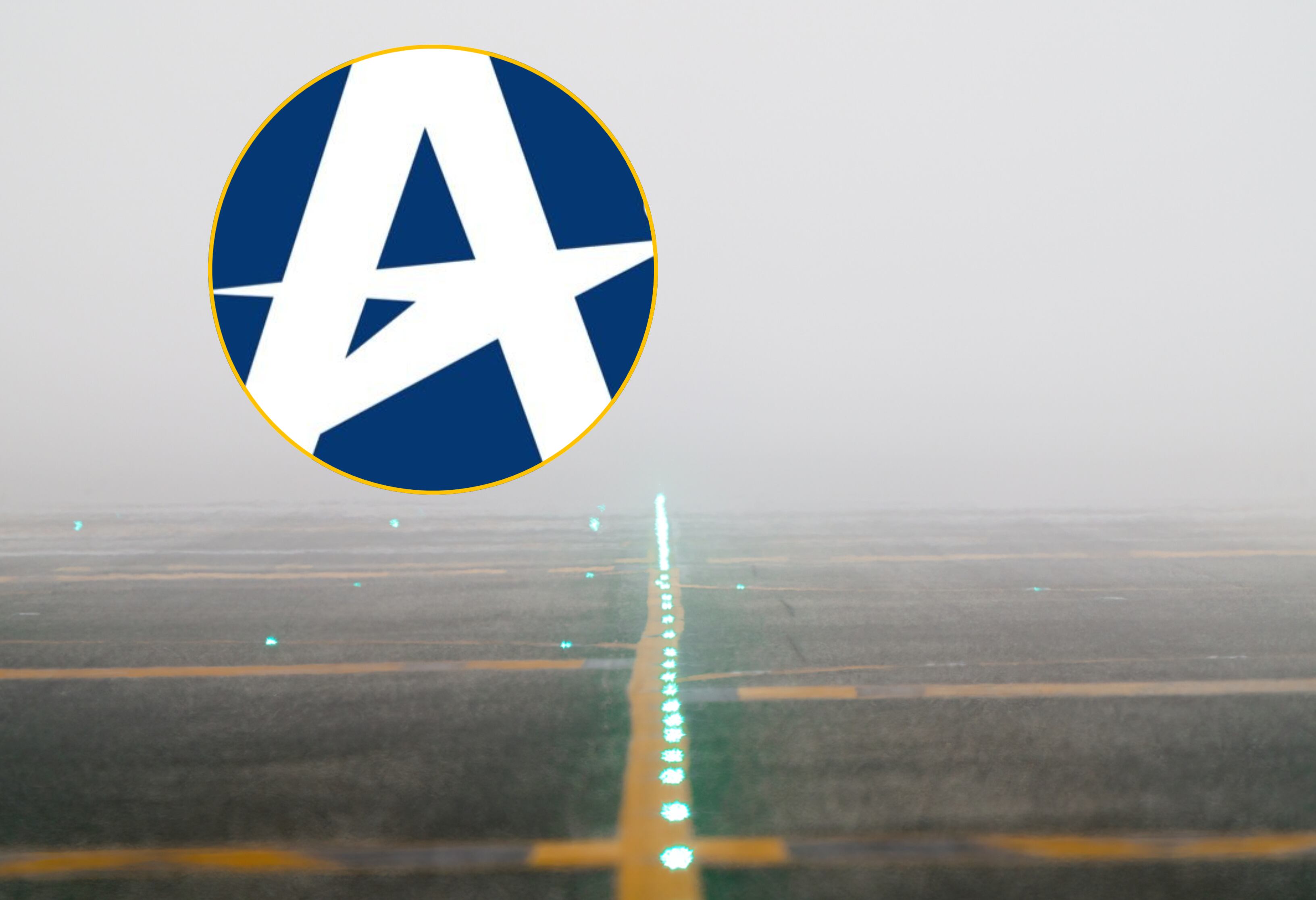 Pista aeropuerto y logo de la Aerocivil. Foto: Getty Images / Aeronáutica Civil