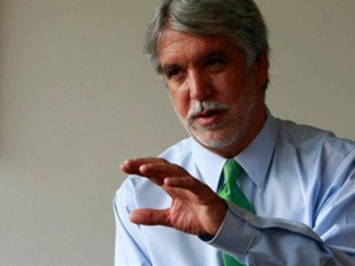 Progresismo se sumaría a campaña presidencial de Peñalosa