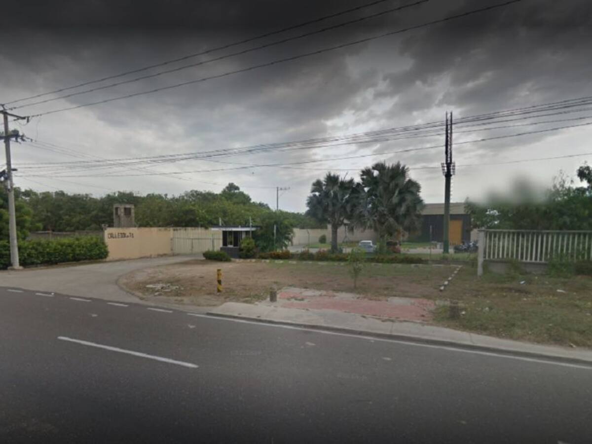 Millonario robo en bodega de productos de belleza en Soledad