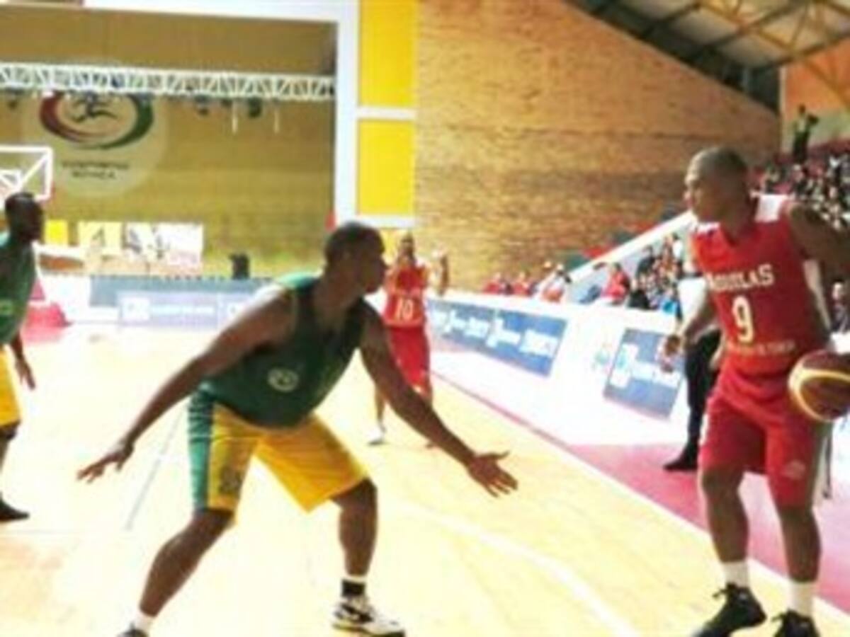 Bambuqueros de Neiva regresó a la victoria y mantiene la punta de la liga de baloncesto