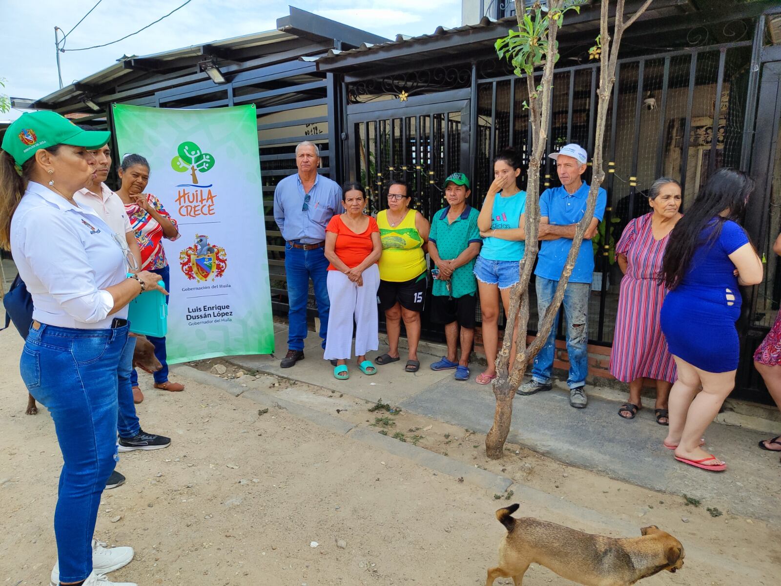 Al barrio Puertas del Sol en la ciudad de Neiva llegaron delegados de la Secretaría de Vías e Infraestructura del Huila