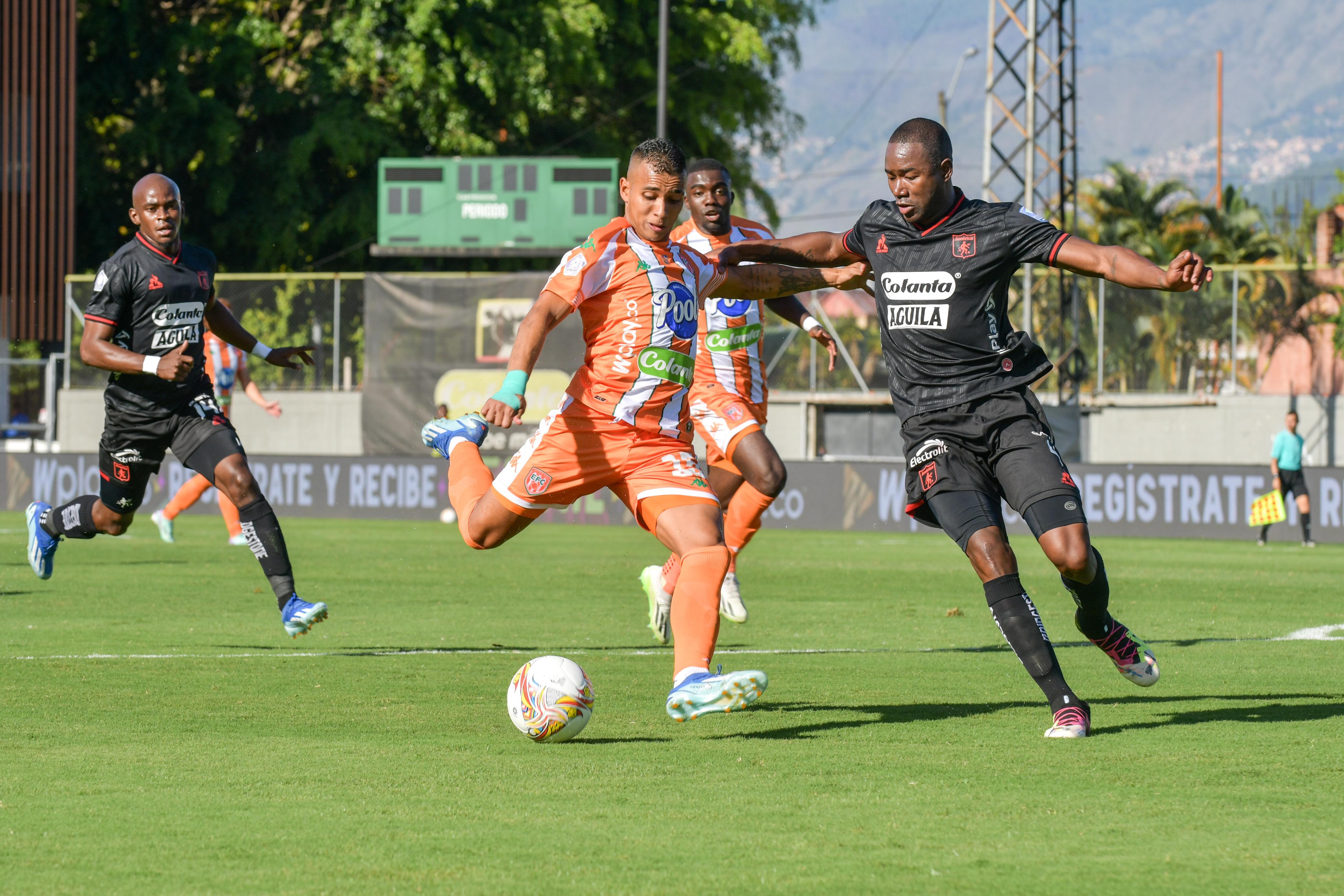 Duelo de Liga entre Envigado y América / Colprensa