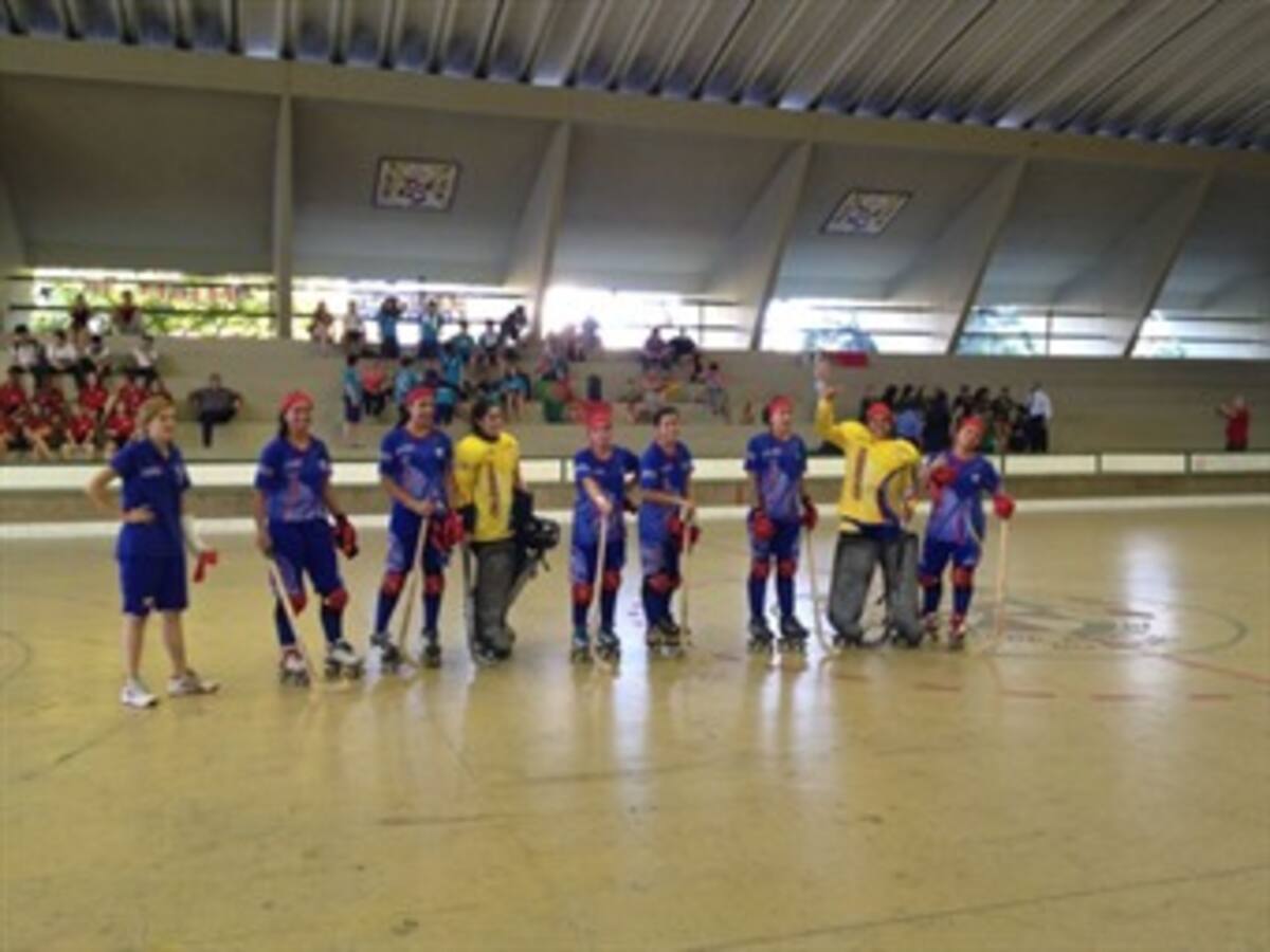 Selección colombiana femenina de Hockey sobre patines clasificó a cuartos de final en el Mundial de Recife