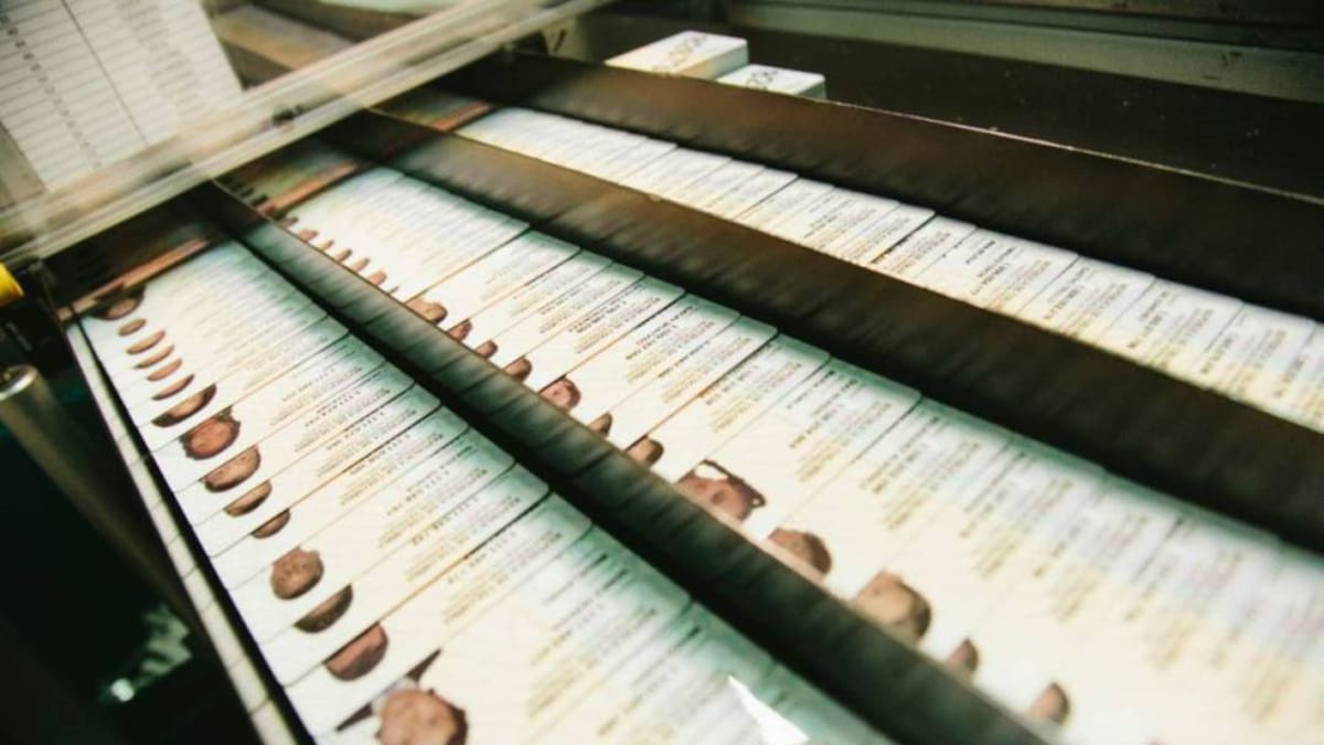 Documentos de identificación deberán incluir el género "no binario"