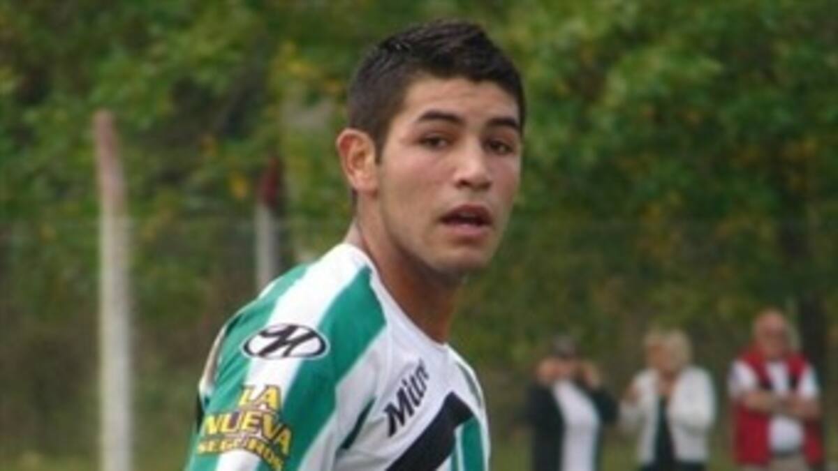 El volante bogotano Julián Guillermo se unió a Santa Fe