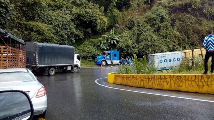 El comandante de la Policía de Tránsito y Transporte del Quindío, Capitán Mauricio Díaz