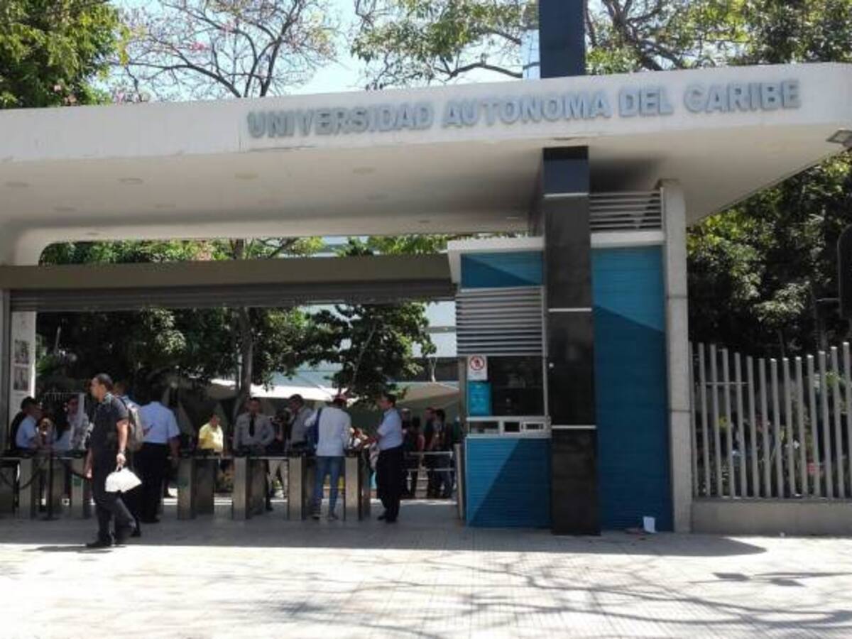 Denuncian ante la Fiscalía al secretario General de la Uniautónoma