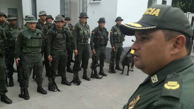 Un convenio podría dejar que la policía actúe en tránsito en la frontera