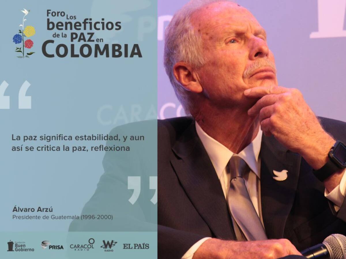 Darío Arizmendi modera el panel en el que Ernesto Samper, Ricardo Lagos, Felipe González y Álvaro Arzú hablan del rol de Colombia en la región.
