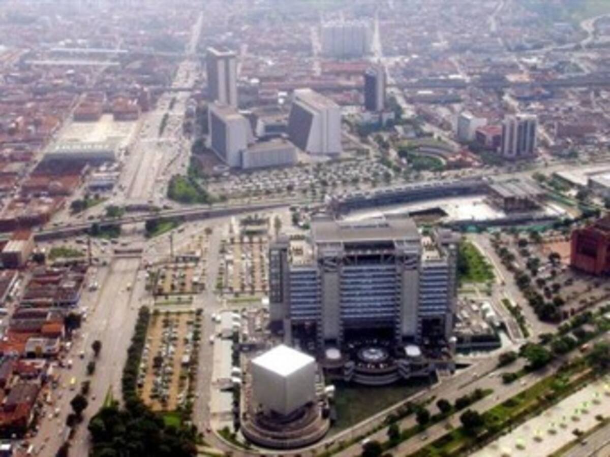 Investigan parálisis por falta de pago en obras del Tranvía de Medellín