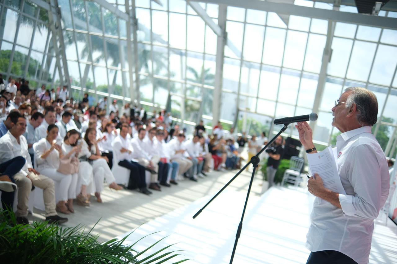 El gobernador Verano anunció que próximamente iniciarán las obras de protección costera en Santa Verónica, el ordenamiento de playas en Salinas del Rey, playas de Miramar, Sabanilla y Punta Astilleros.