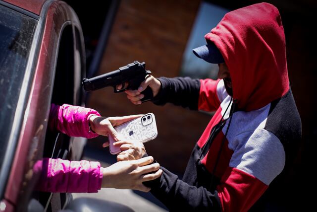 Robo de teléfonos. Foto: Referencia Colprensa.