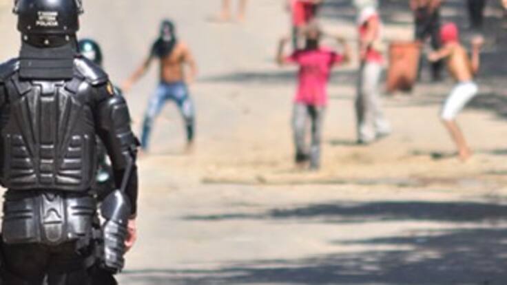 Un periodista herido dejó enfrentamientos entre campesinos y la fuerza pública en Tibú