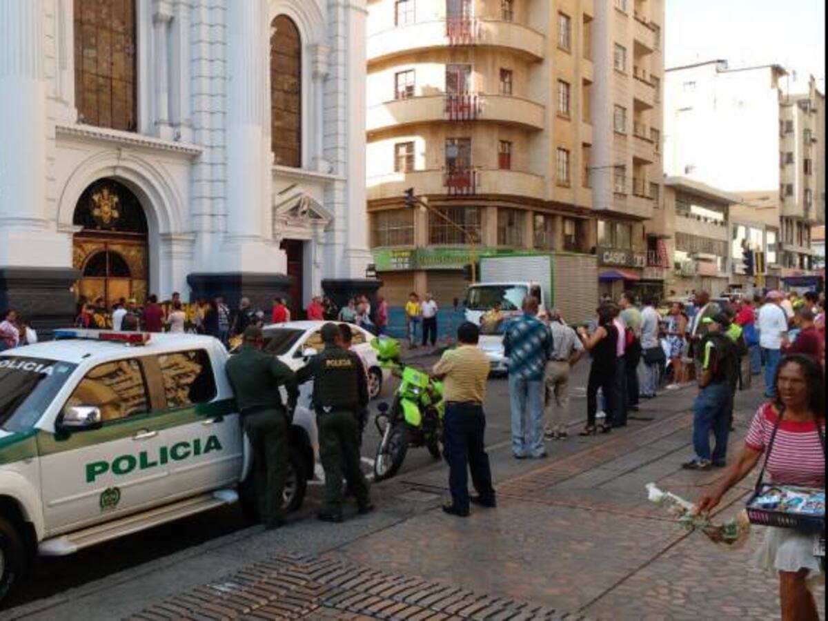 Estudiantes del Sena se tomaron la catedral de Cali