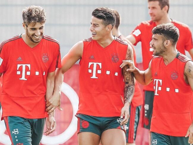Niko Kovac informó que James está disponible para el juego de este viernes