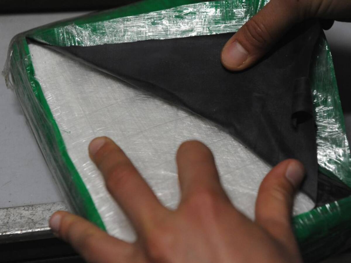 Hallan 3.000 dosis de drogas en una casa adjunta a iglesia en Ecuador