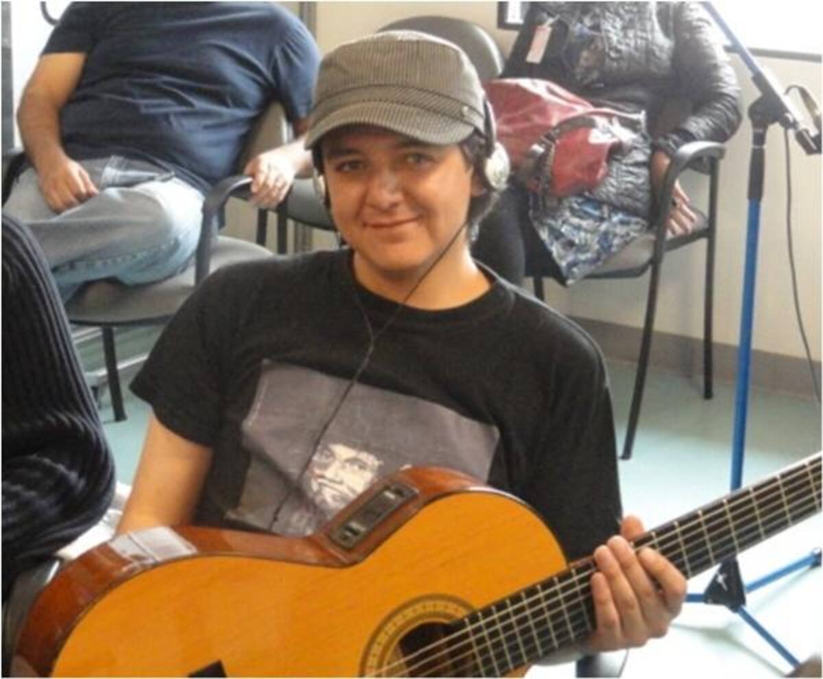 Camilo Vásquez, guitarrista de Big Band Jazz