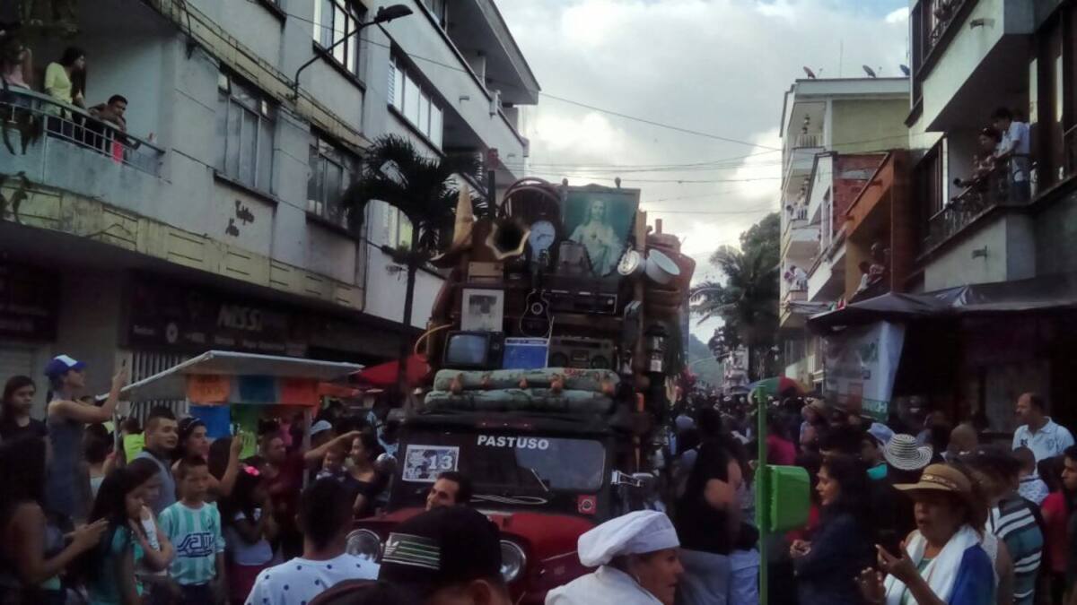 Calarcá se llenó de color en las festividades del café.