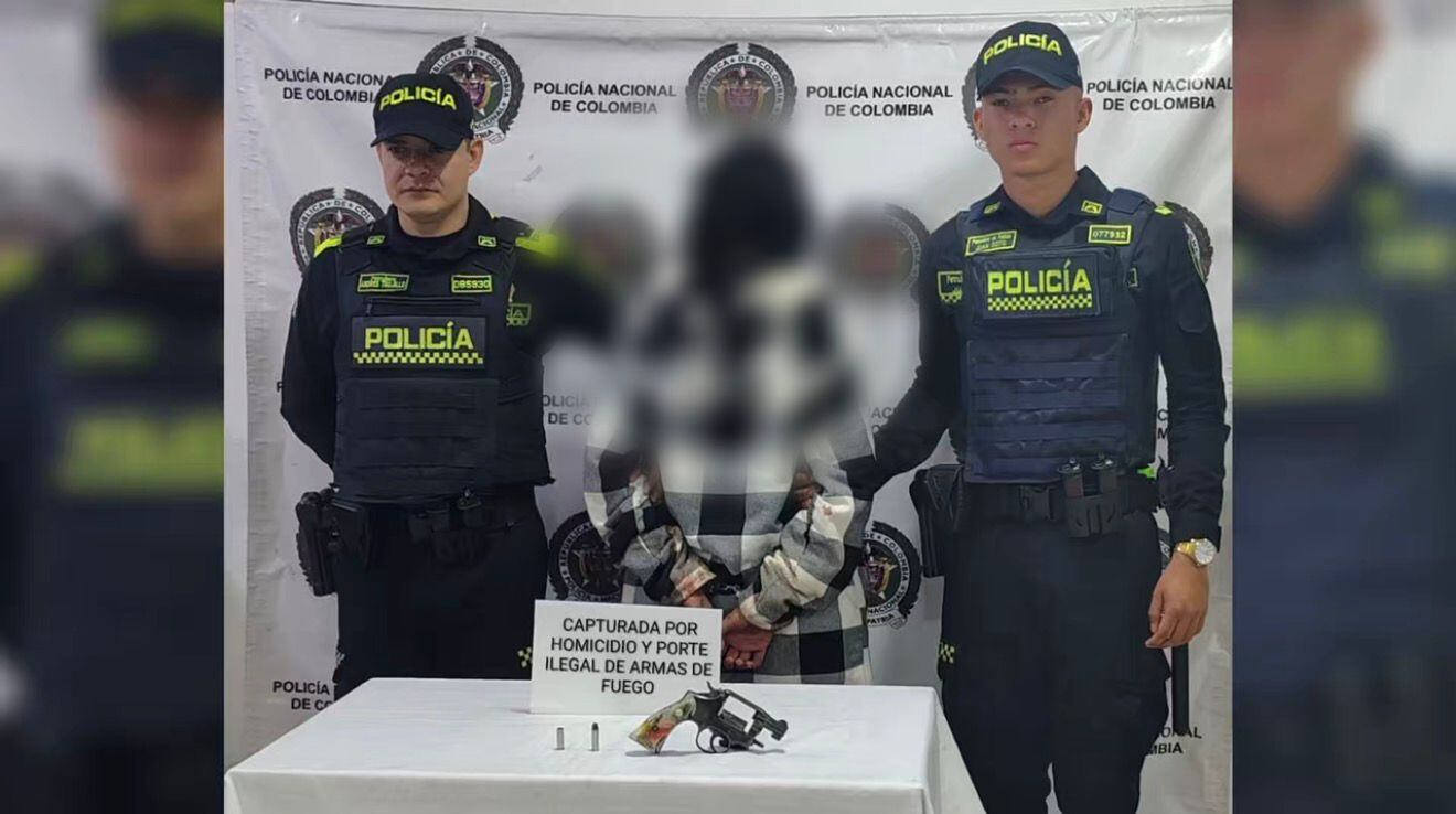 Mujer capturada por presuntamente asesinar a su esposo en Copacabana, Antioquia- foto Policía Metropolitana