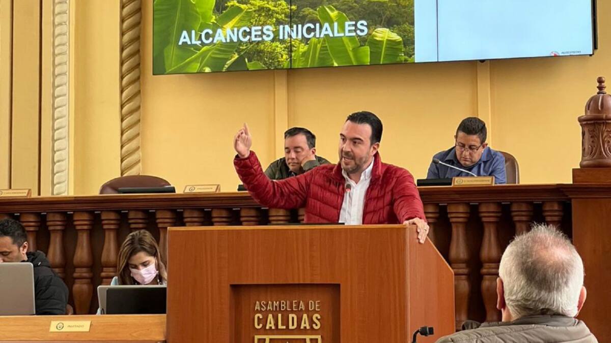 Gerente de Autopistas del Café presenta informe a la Asamblea de Caldas