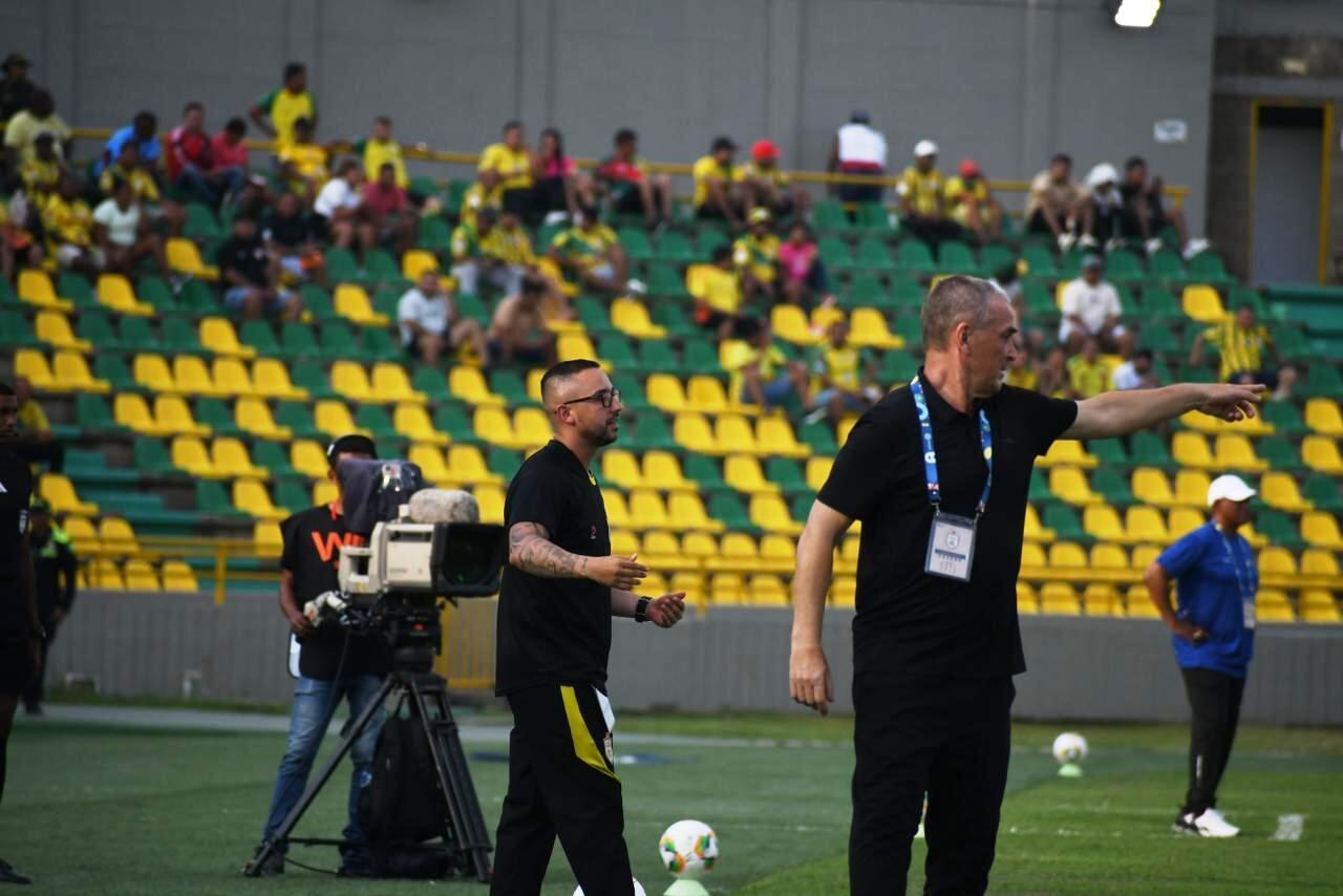 Néstor Craviotto dejó de ser el técnico de Real Cartagena