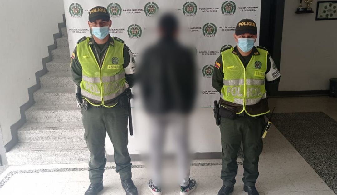 Adolescente aprehendido por violencia intrafamiliar