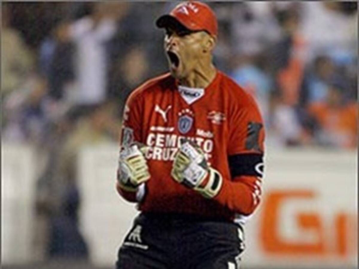 Miguel Calero anuncia su retiro del fútbol