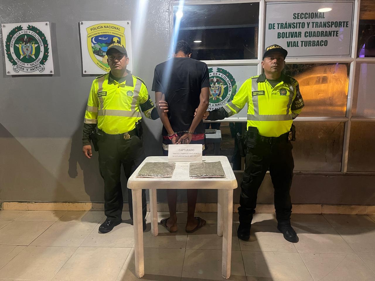 Pasajero de motocicleta transportaba marihuana prensada para surtir expendios en Cartagena