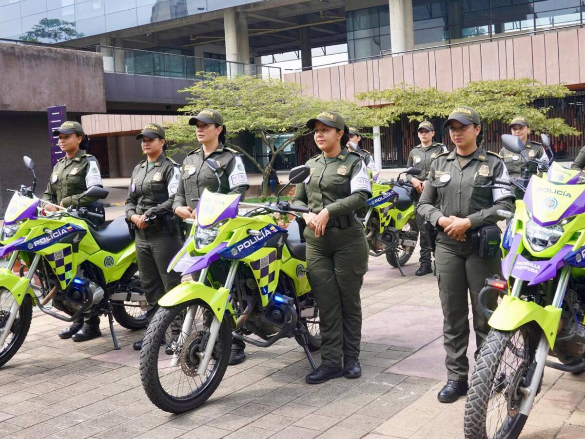 Para mejorar atención a mujeres víctimas de violencia, Medellín tendrá 5 patrullas púrpura