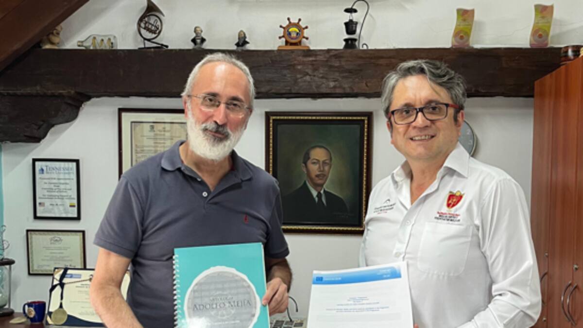 Convenio permite a alumnos y profesores de Unibac continuar estudios en Bolonia