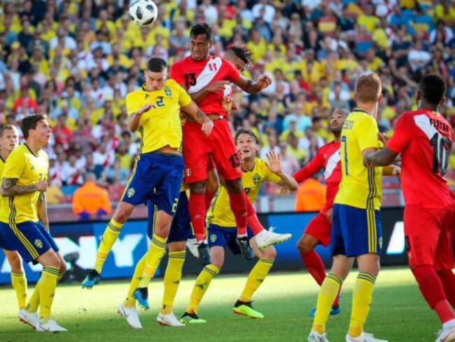 Suecia y Perú empatan sin goles antes de viajar a Rusia