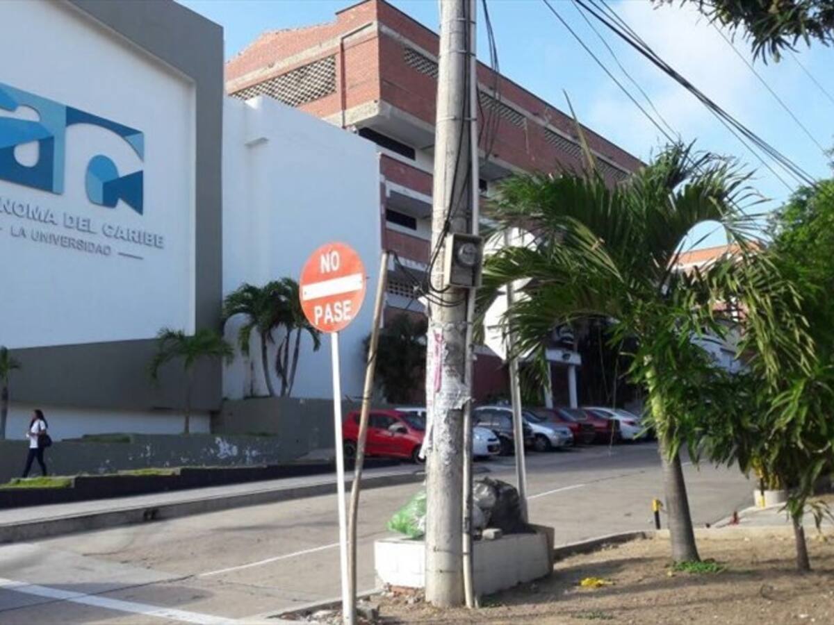 En medio de crisis, rector de Uniautónoma pide licencia de 40 días