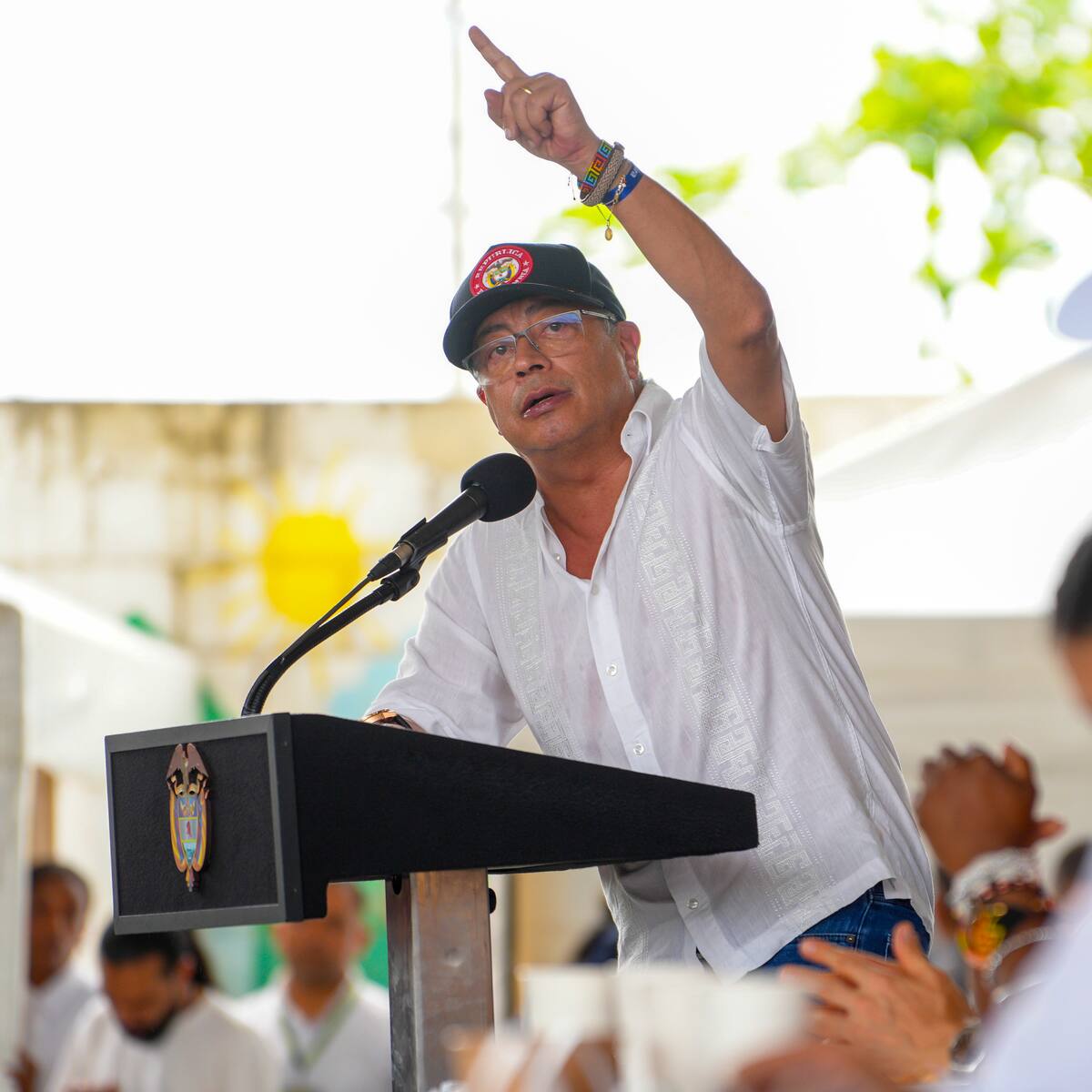 “Quien dirige a los ministros es el Presidente, no la procuradora”: Petro