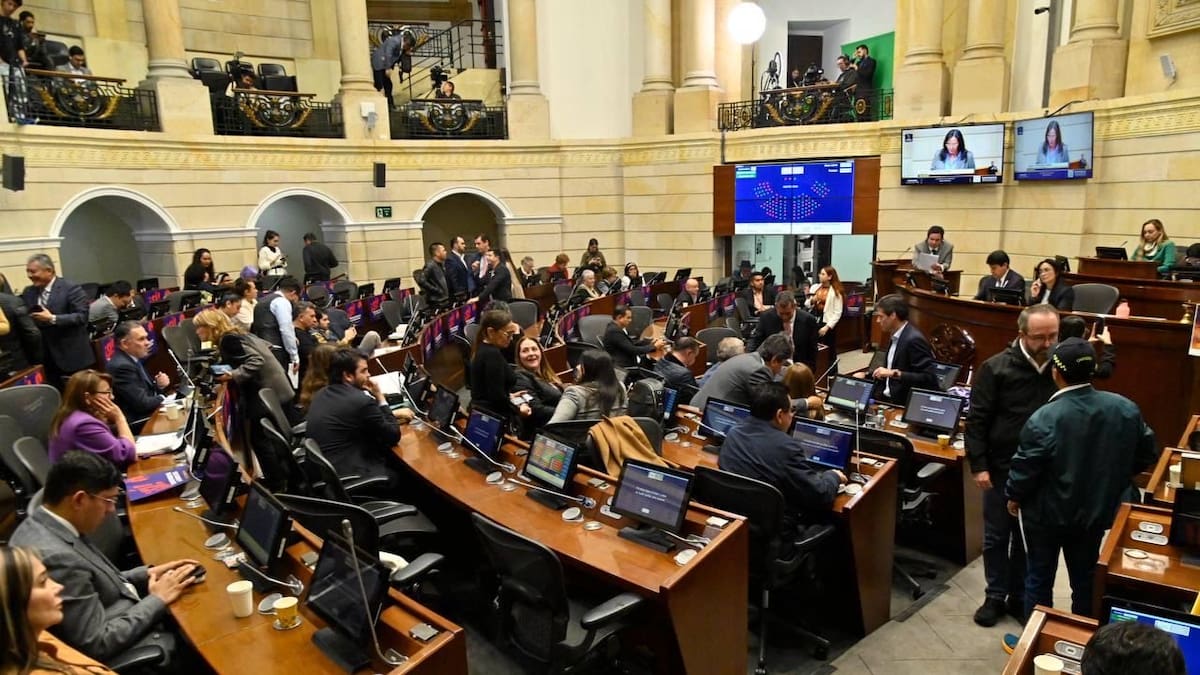 Paloma Valencia impulsa creación de bono escolar: se enfrenta a bloqueo del Pacto Histórico